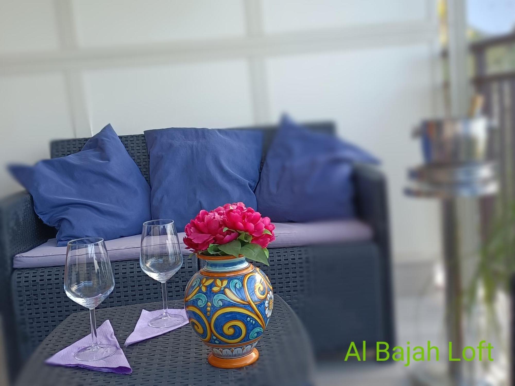 Al Bajah Loft Monovano Con Requisiti Hotel Taormina Ruang foto